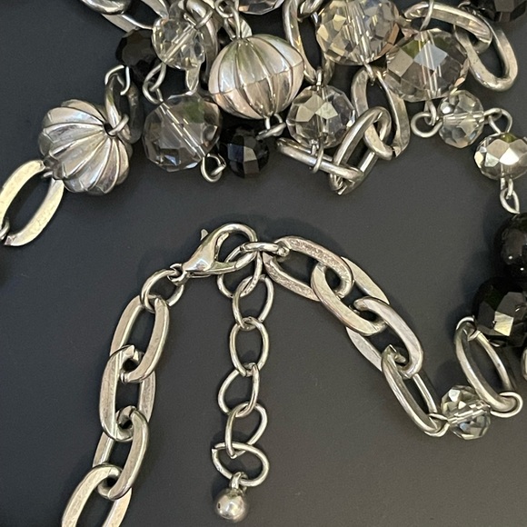 Black & Silver Necklace & Earrings set - Picture 7 of 9